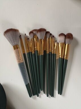 Travel Makeup Brush Set 14pcs Soft Cosmetic Brushes with Holder Organizer Cup